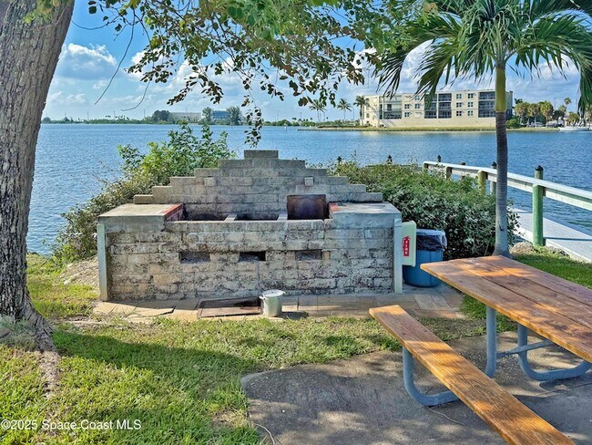 Building Photo - 3799 S Banana River Blvd