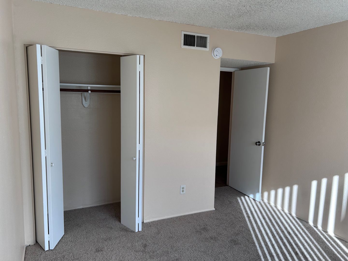 Building Photo - 6618 East Calle Alegria