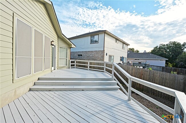 Building Photo - 1180 Berry Creek Dr