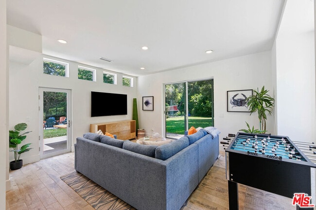 Building Photo - 6314 Sycamore Meadows Dr