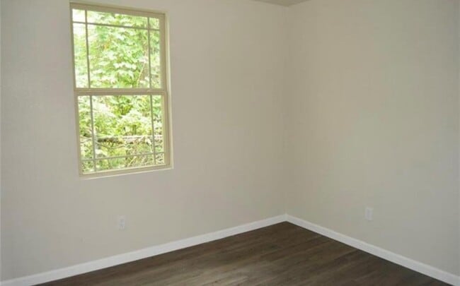 Building Photo - 7913 Woodlyn Rd