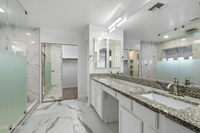 Building Photo - 42130 N 44th Dr
