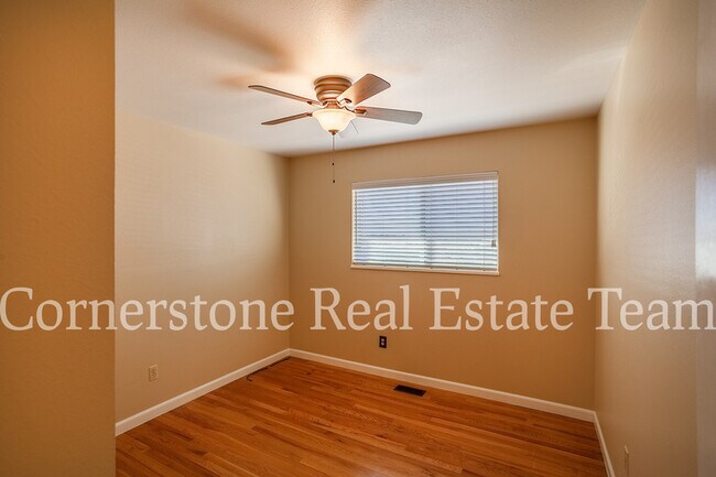 Building Photo - 692 Bridger Dr