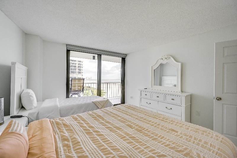 Building Photo - 320 Seaview Ct