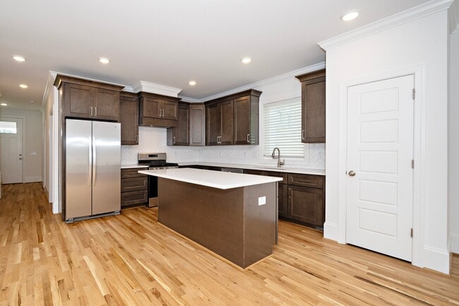 Building Photo - 3809 Burt Dr