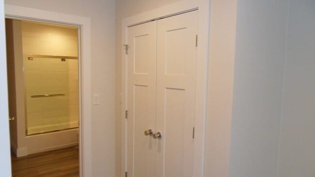 Building Photo - 76 Stonley Rd