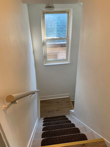 Building Photo - 7545 Ardmore St