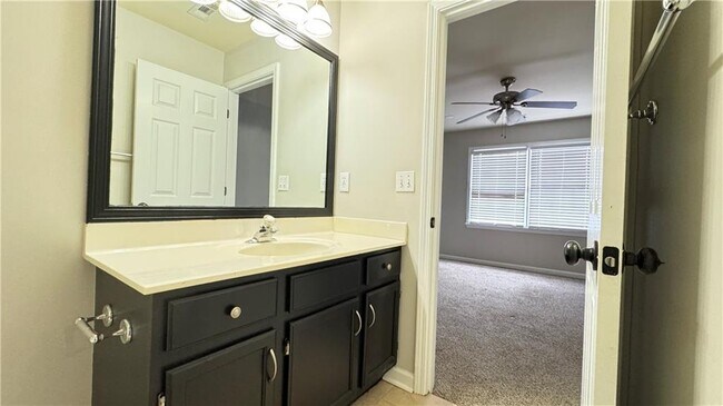 Building Photo - 7195 Devonhall Way