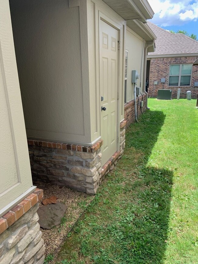 Building Photo - BEAUTIFUL HOME IN GREAT LOCATION!