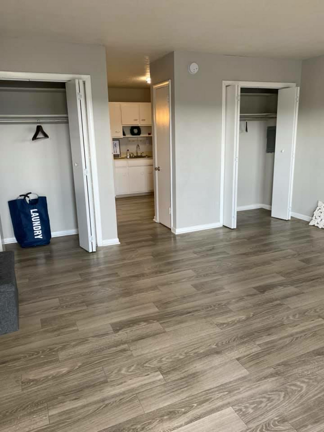 Concorde Studio.jpg - BelleFontaine Apartment Homes