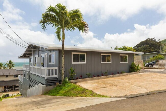 Building Photo - 47-082 Laenani Dr. #D