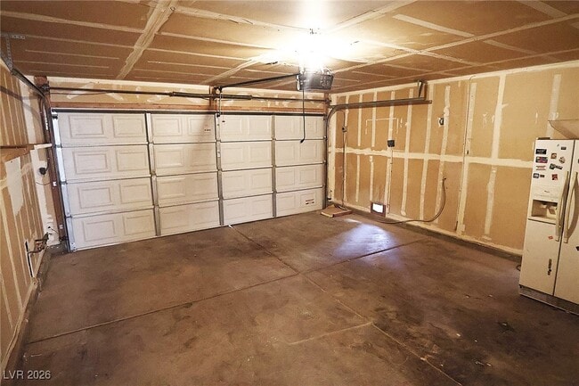 Building Photo - 425 Don Fernando Circle