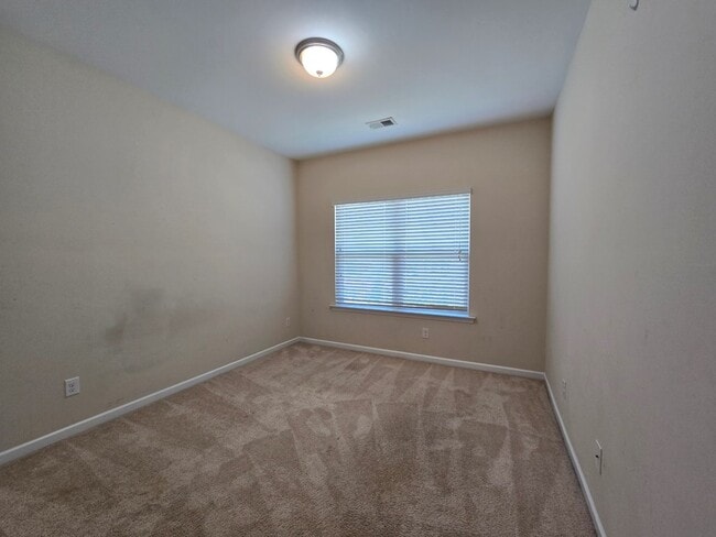 Building Photo - 1833 Talisker Dr
