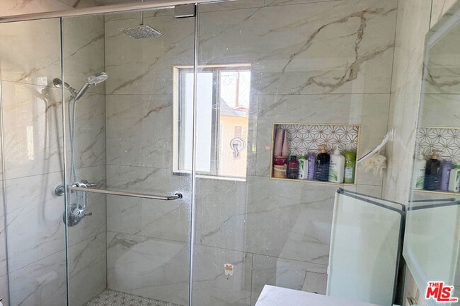 Building Photo - 1245 N Orchard Dr