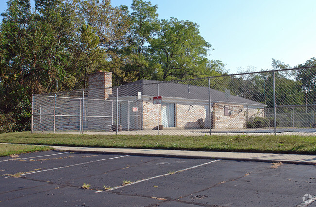 Building Photo - Barclay Square
