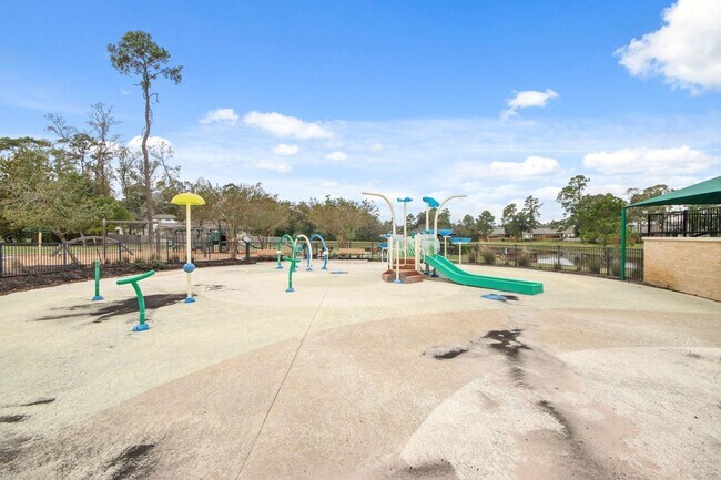 Building Photo - 8018 Heroes Hall Dr