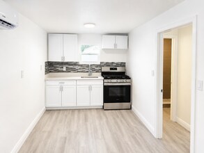 Building Photo - Charming and fully renovated 1-bedroom, 1-bath ADU for Lease!! Landscaping/Utilities Included