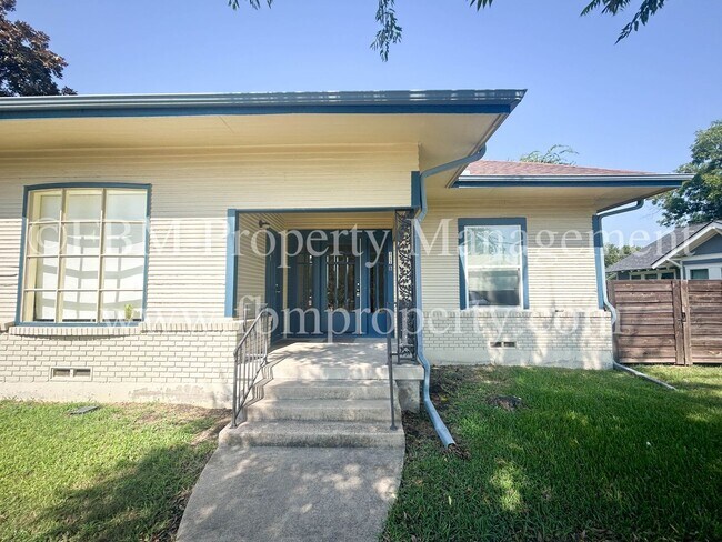 Building Photo - 111 S Wood St