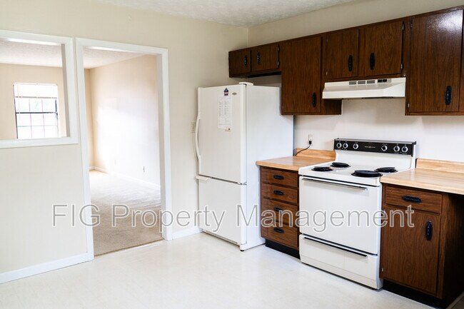 Building Photo - 1828 Lively Rd