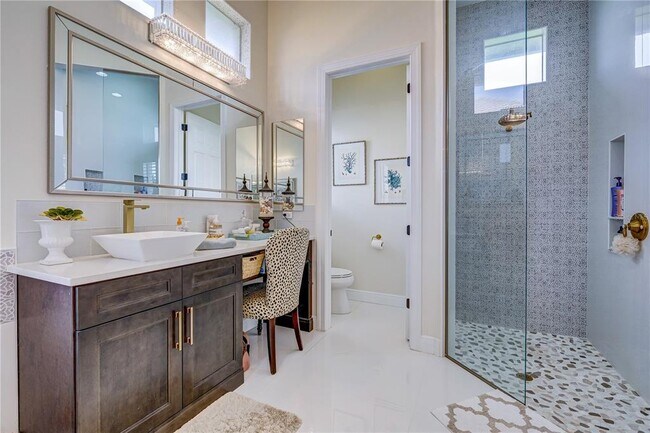 Building Photo - 4709 Mainsail Dr