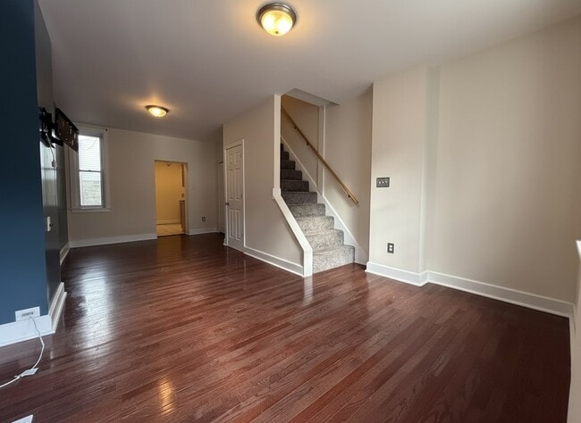 Building Photo - 2214 Memphis St