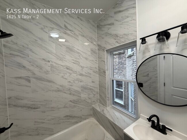 Building Photo - 1625 N Troy-2