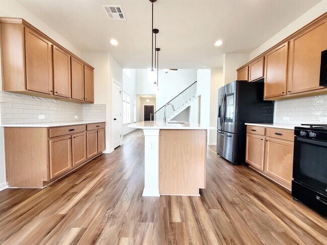 Building Photo - 15811 Windroot St