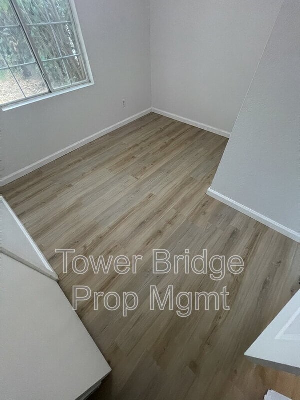 Building Photo - 1313 Lochbrae Rd