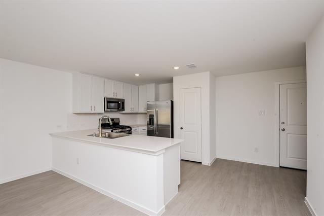 Building Photo - 2744 Mistwood Dr
