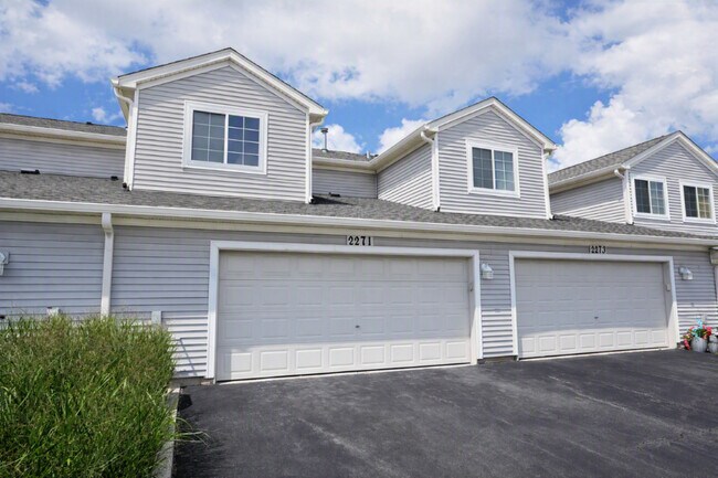 Building Photo - 2271 Reflections Dr