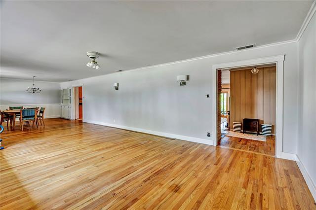 Building Photo - 5108 Crown Rd