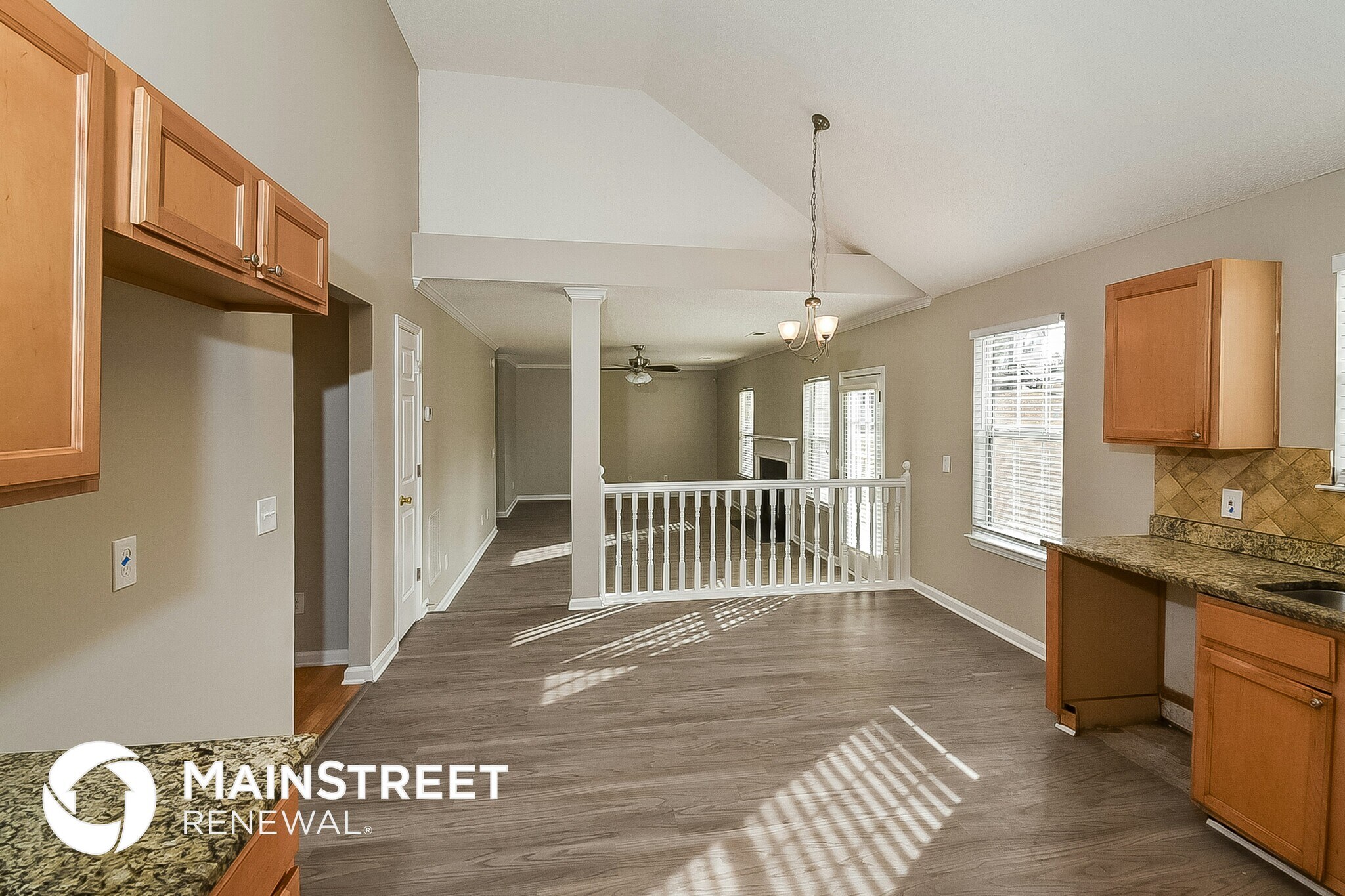 Building Photo - 200 Teak Ln