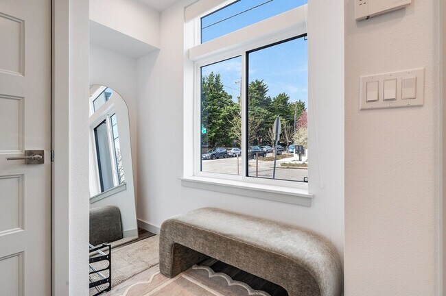 Building Photo - 4806 Dayton Ave N