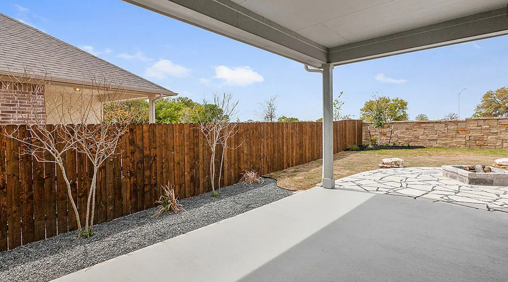 Covered Patio - 4513 Spring Box St