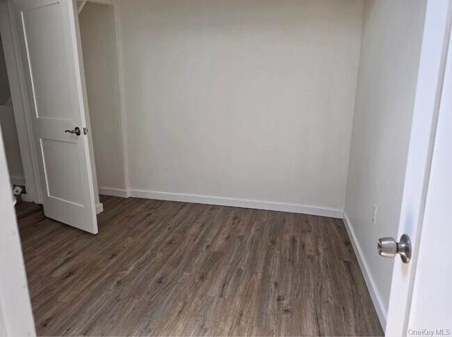 Building Photo - 534 NY-32