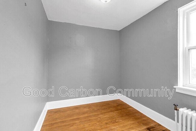 Building Photo - 7 E Depew Ave
