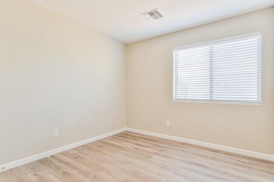 Building Photo - 8544 E Peralta Ave