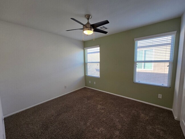 Building Photo - 3 BEDROOM, 2 1/2 BATHROOM, 2 STORY HOME in NW Las Vegas!!!