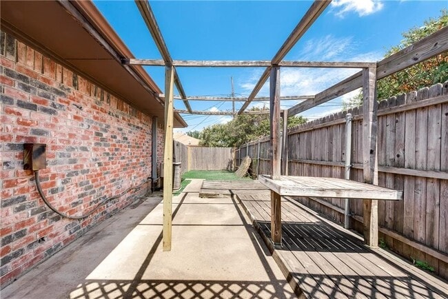 Building Photo - 2 Bedrooms, 2 Bathrooms, Near Northhaven &...