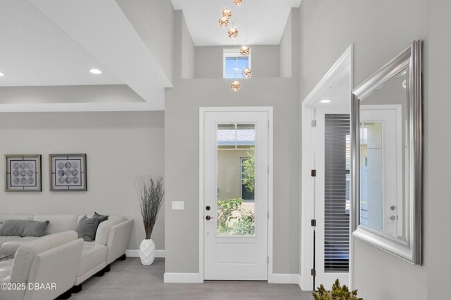 Building Photo - 109 Salt Shaker St