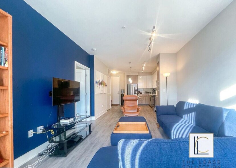 Building Photo - 145 Riverhaven Dr