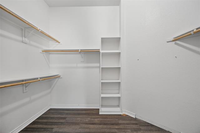 Building Photo - 4701 Bungalow Dr