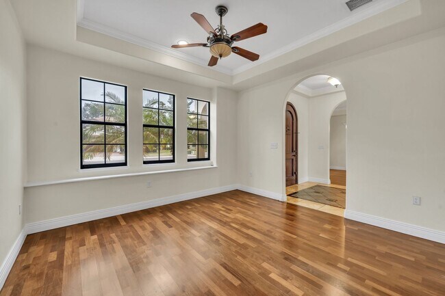 Building Photo - Gorgeous Winter Park Home