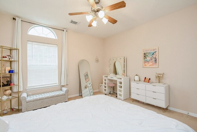 Building Photo - 1446 Sherwood Park Cir