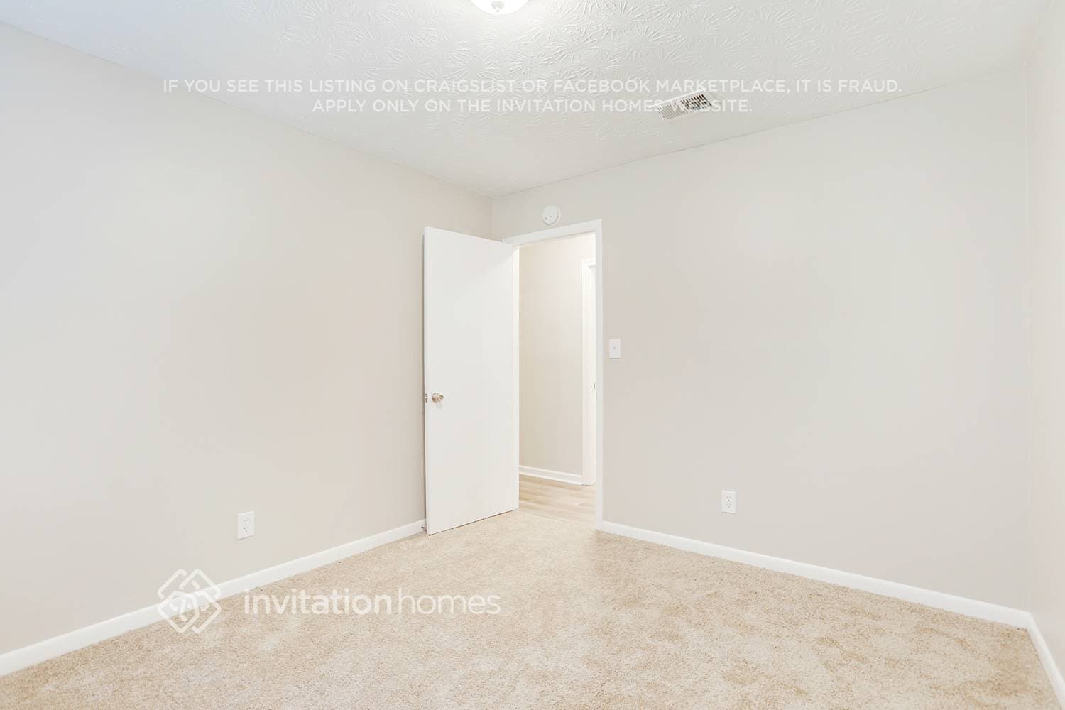 Building Photo - 7039 Carolyn Cir
