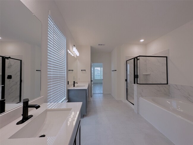 Building Photo - 25630 Moreleigh St