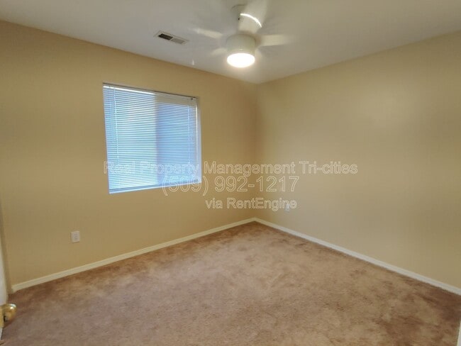 Building Photo - 4776 Mt Adams View Dr