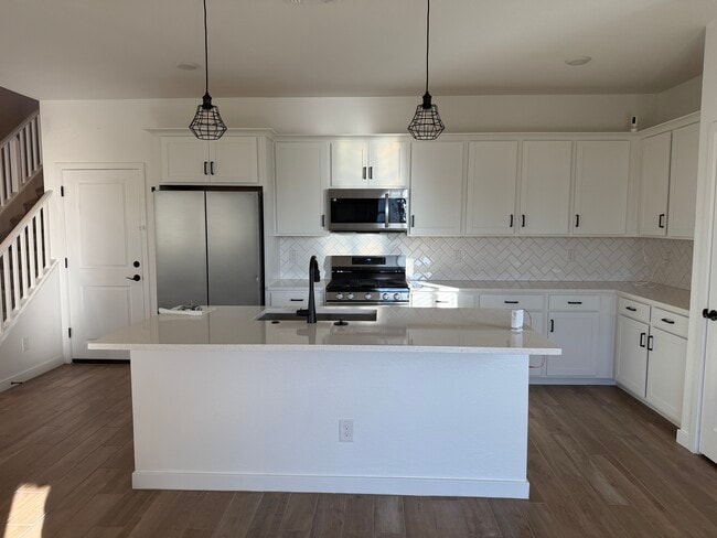 Building Photo - 18085 W Lupine Ave