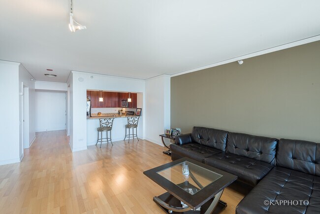 Building Photo - 200 N Jefferson St