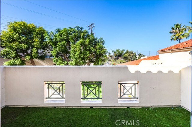 Building Photo - 5500 Torrance Blvd